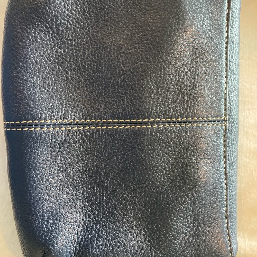 Leather Calvin Klein Navy Crossbody Bag. Brown Leather Strap & Gold Hardware. - Picture 10 of 12